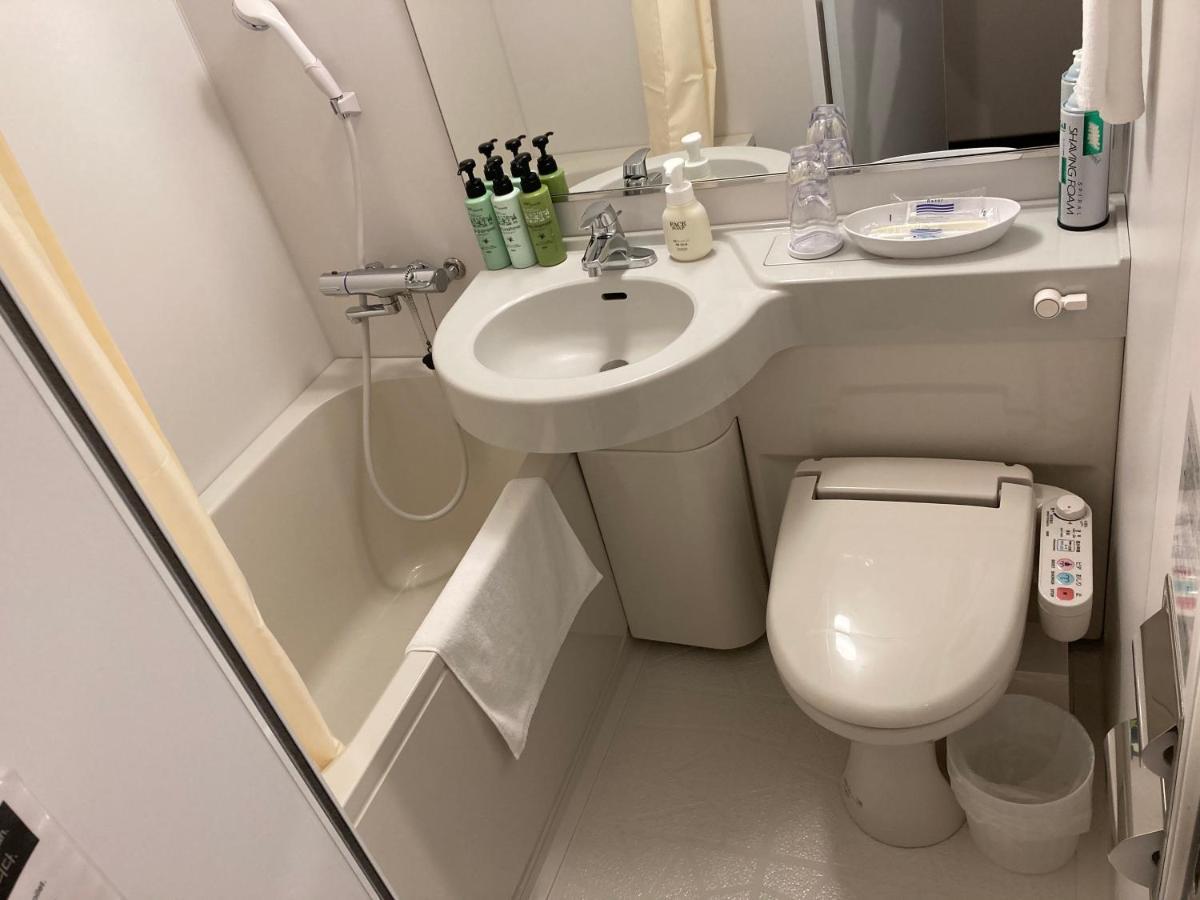 Y'S Hotel Shin Осака Екстериор снимка